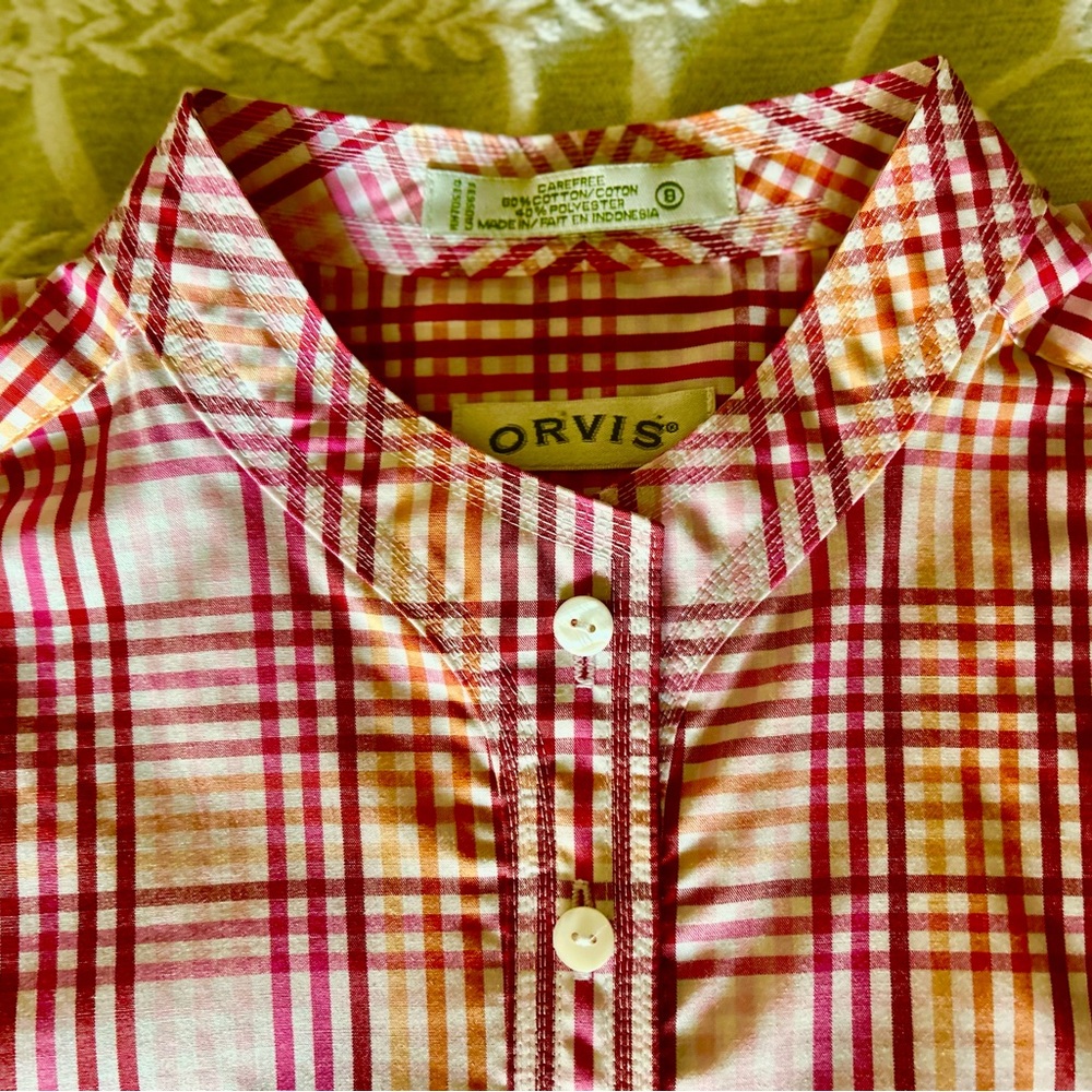 Orvis Long Sleeved Buttonup Plaid Shirt with Standup Collar Size 8